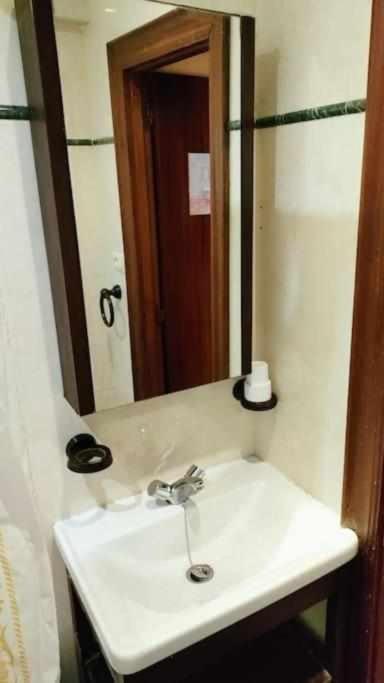 Apartamento En Pleno Centro De Малага Экстерьер фото